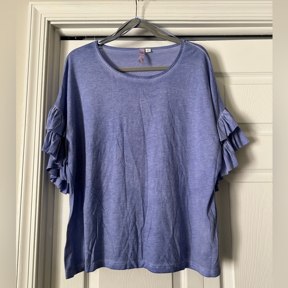 EUC Alya periwinkle ruffle top